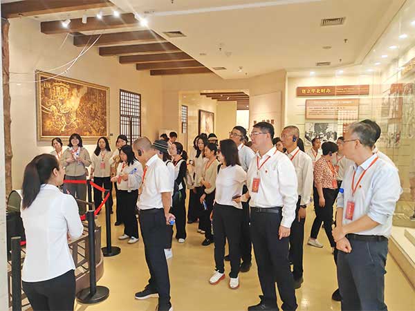 沉浸式红色教育：在西柏坡“最小指挥部”探寻“最强大力量”