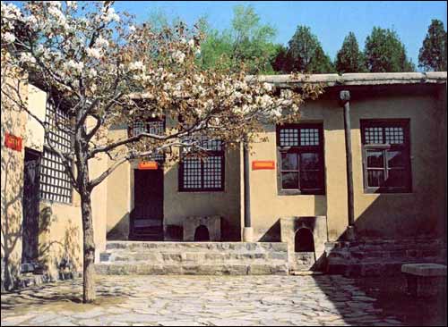 车轮上的作风：从西柏坡的“拒换新车”看新时代党性修养